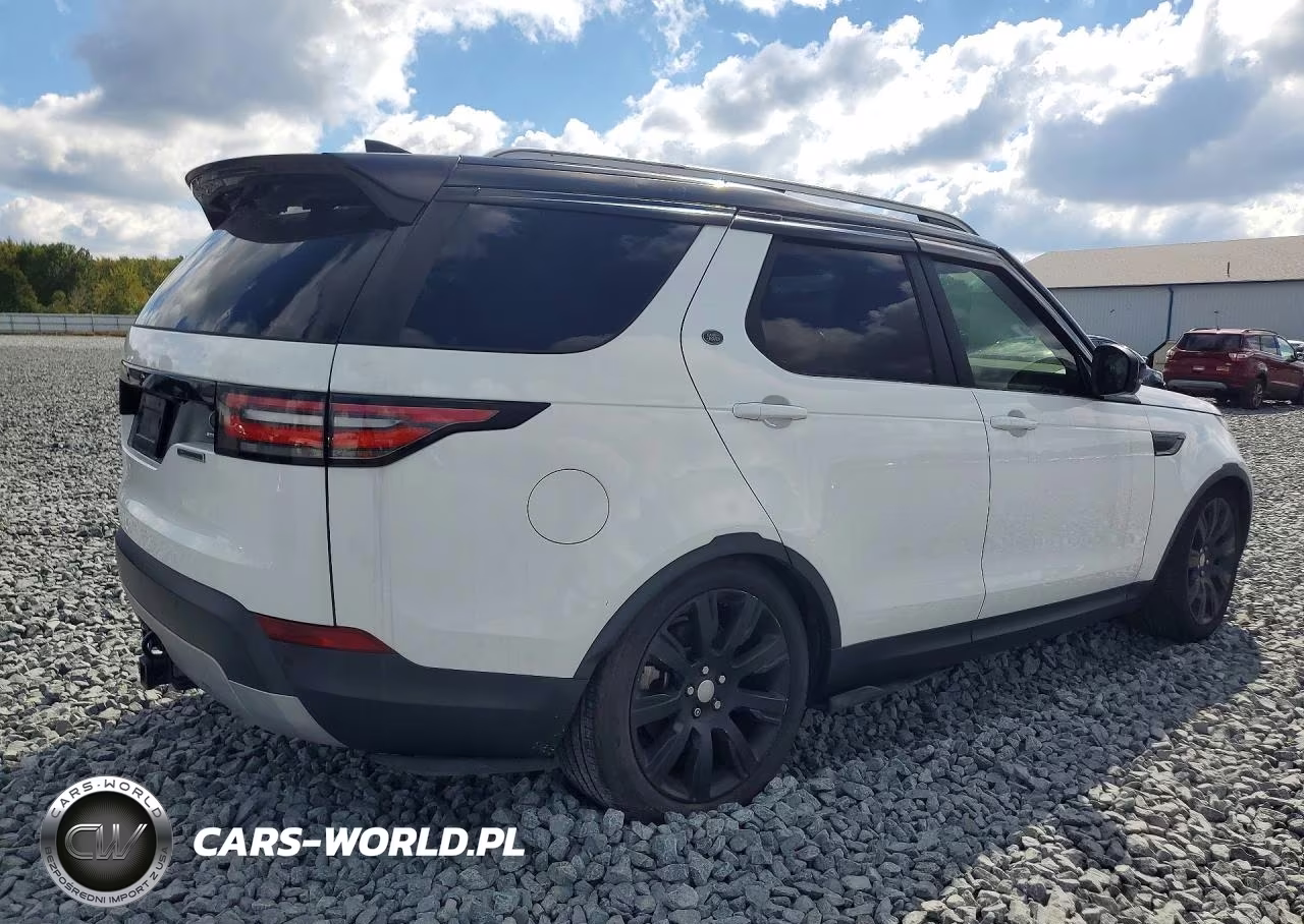 2017 Land Rover Discovery Hse VIN:SALRRBBV7HA039992 - 3