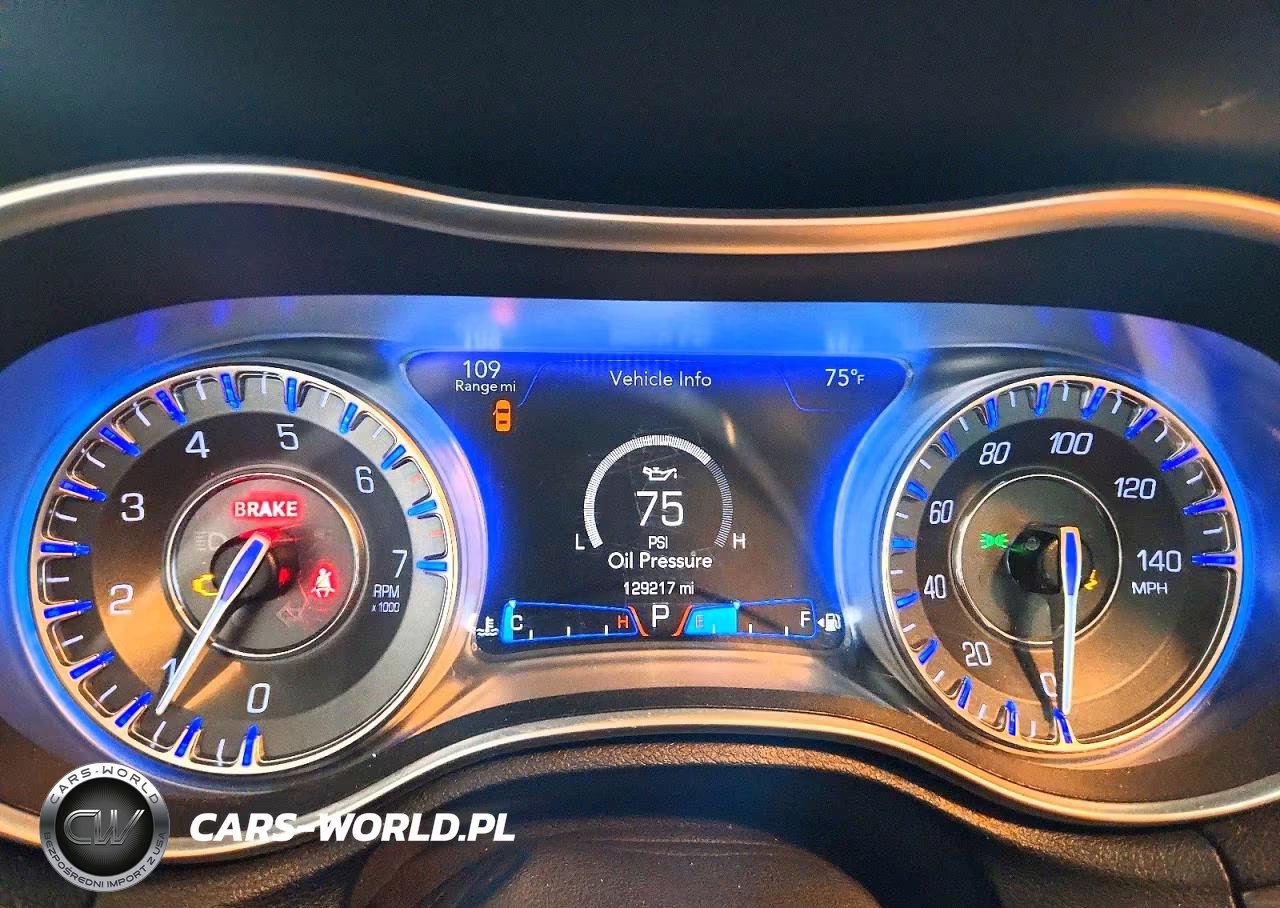 2015 CHRYSLER 300 LIMITED VIN:2C3CCARGXFH808827 - 9