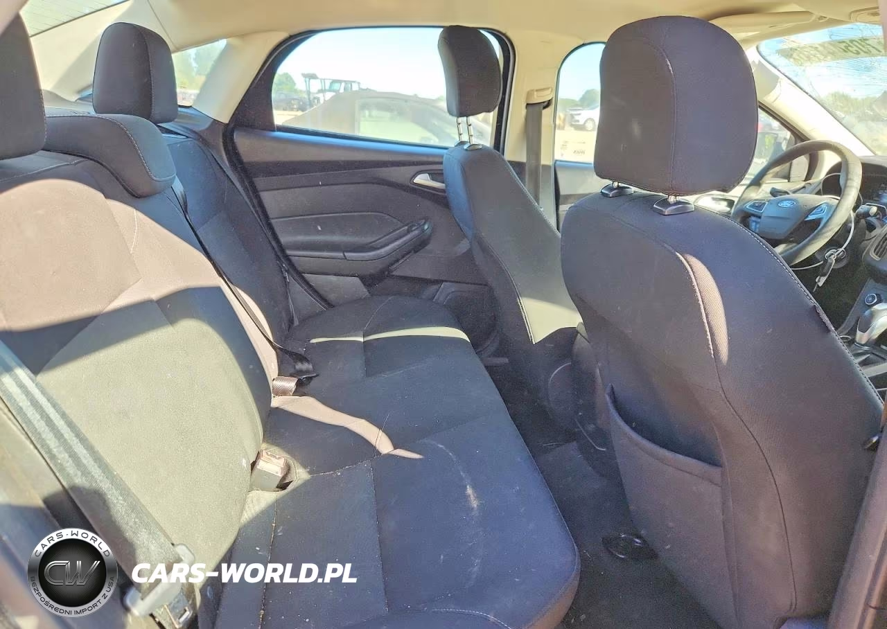 2015 Ford Focus Se VIN:1FADP3F26FL293309 - 10