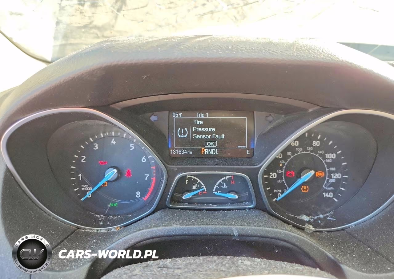 2015 Ford Focus Se VIN:1FADP3F26FL293309 - 9