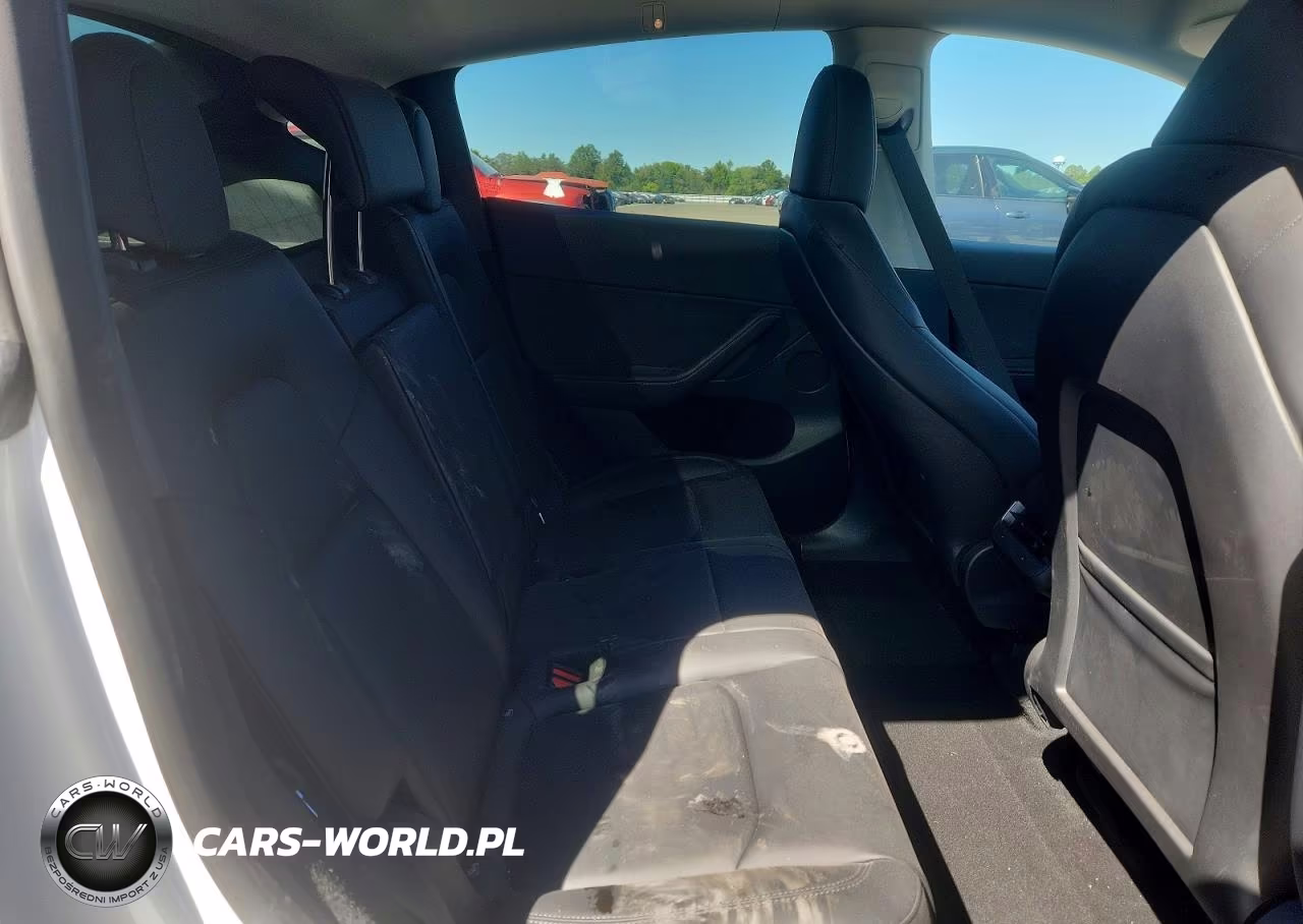 2023 Tesla Model Y VIN:7SAYGDEE6PA045966 - 10