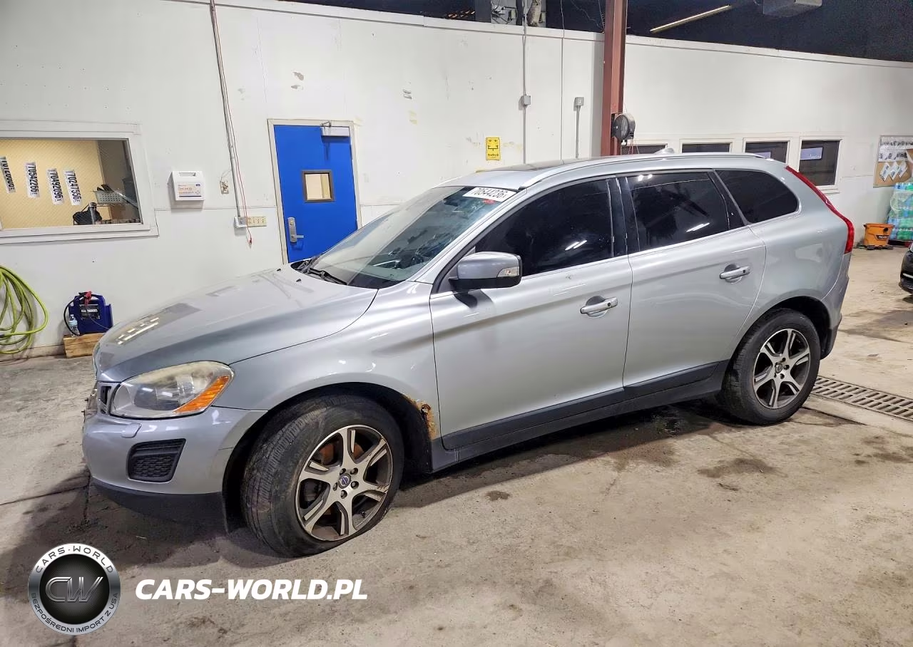 2013 Volvo Xc60 T6 VIN:YV4902DZXD2461404 - 1