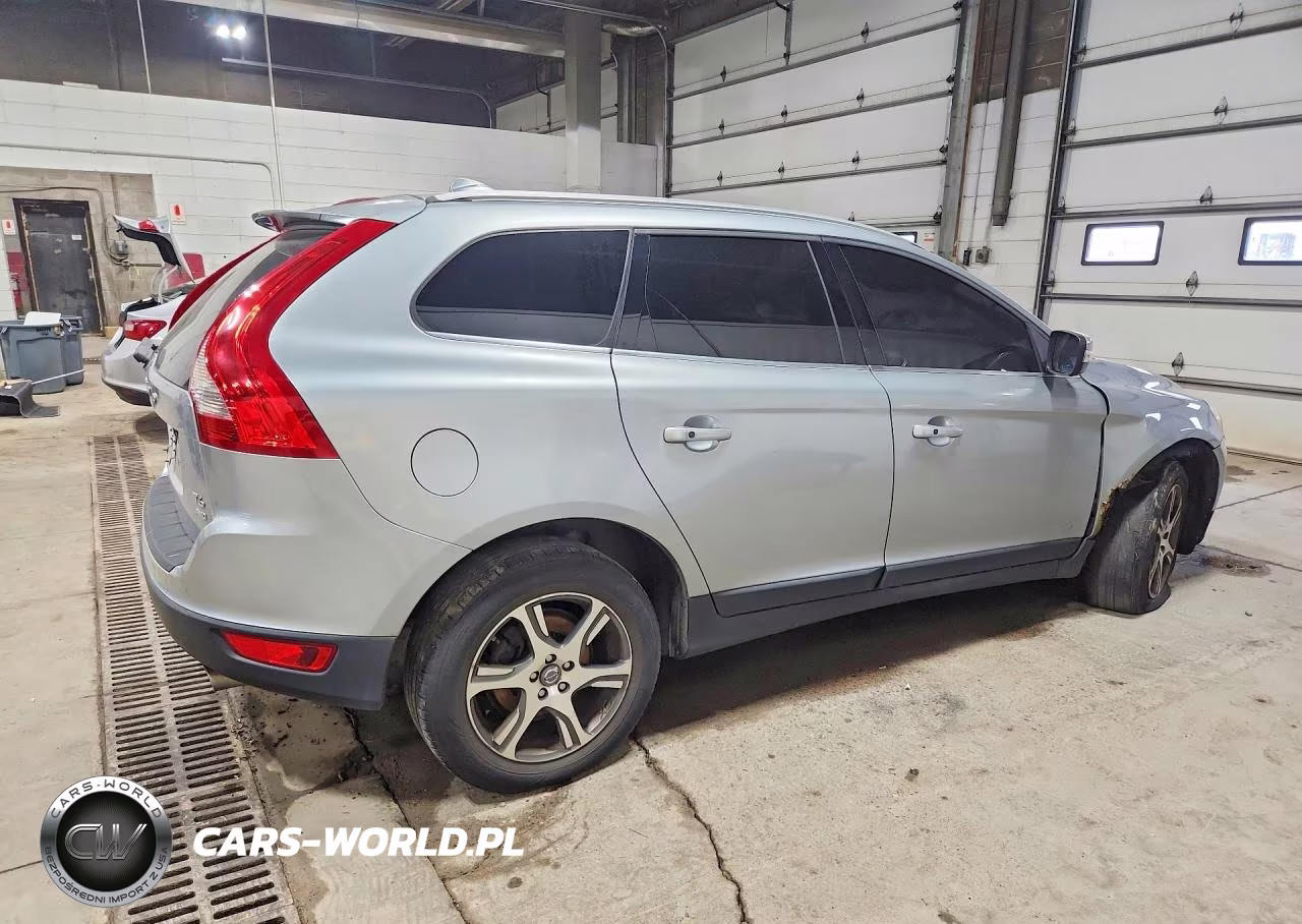2013 Volvo Xc60 T6 VIN:YV4902DZXD2461404 - 3