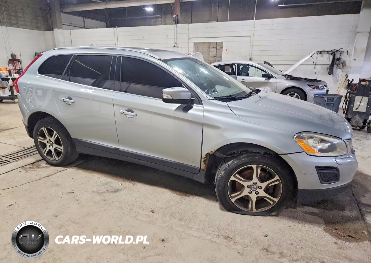 2013 Volvo Xc60 T6 VIN:YV4902DZXD2461404 - 4