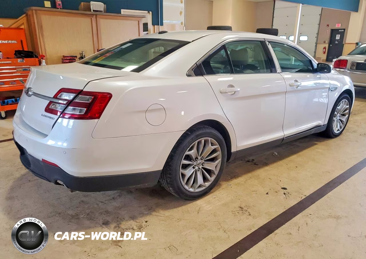 2018 Ford Taurus Limited VIN:1FAHP2F83JG110160 - 3