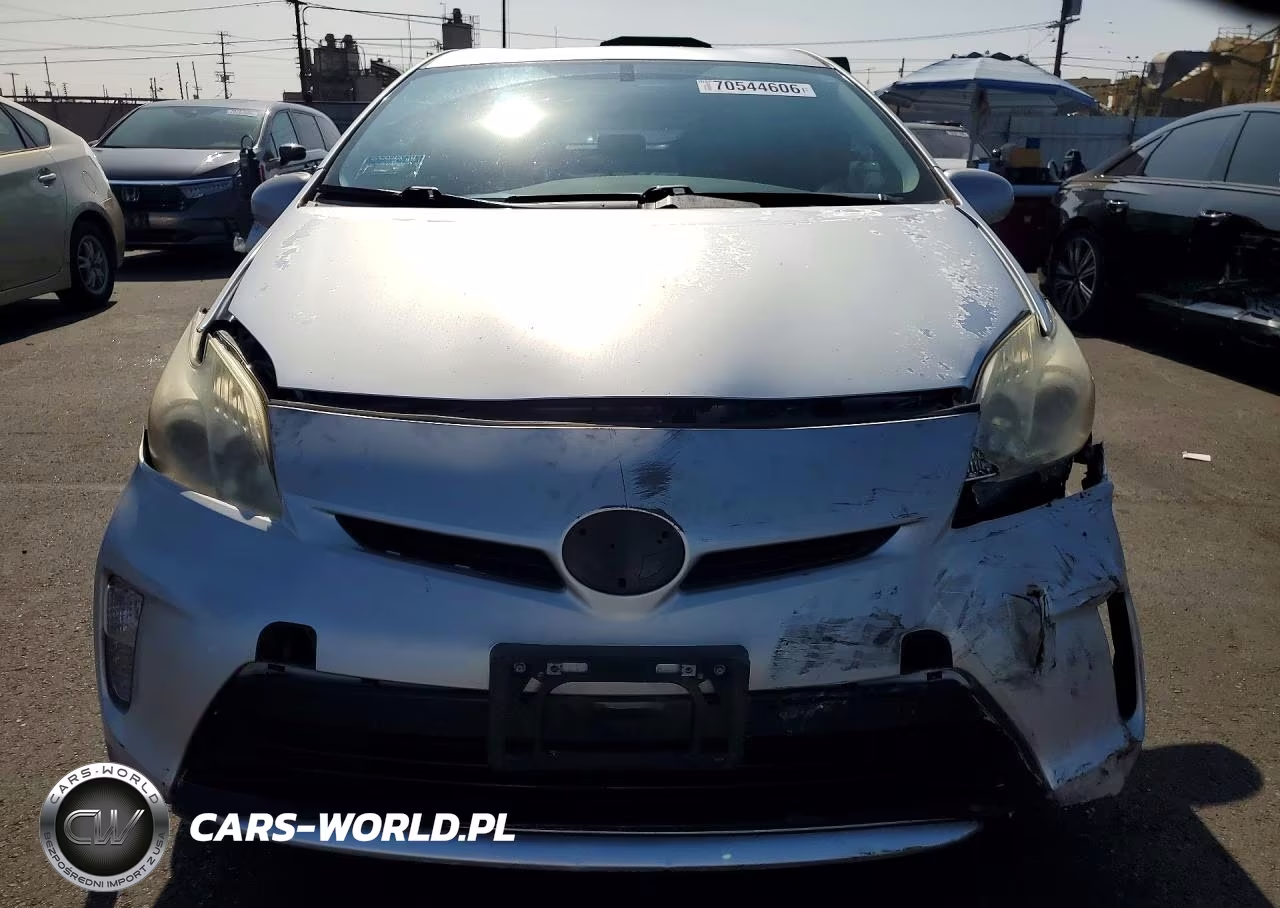 2012 Toyota Prius Four VIN:JTDKN3DU5C5446287 - 5
