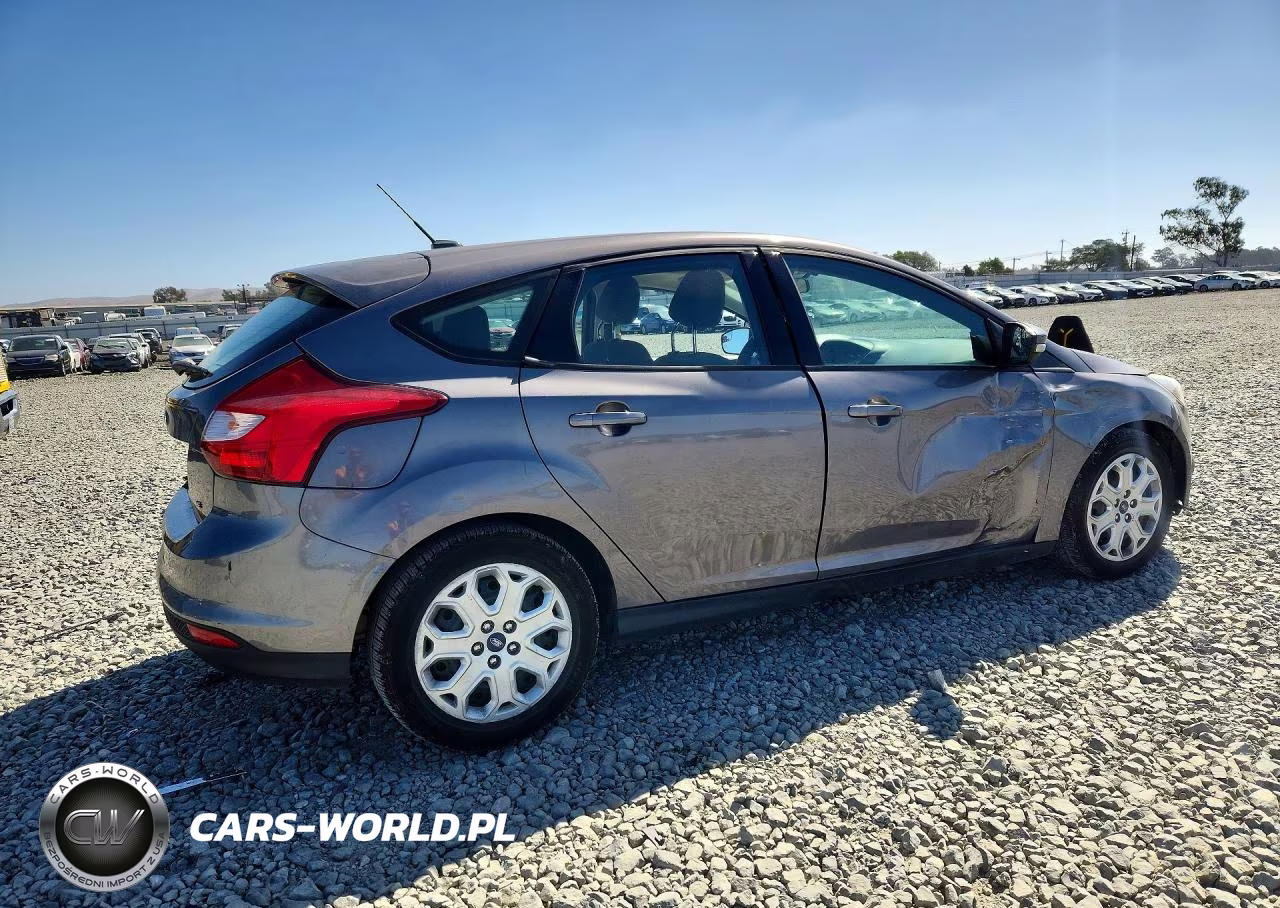 2012 Ford Focus Se VIN:1FAHP3K23CL155505 - 3