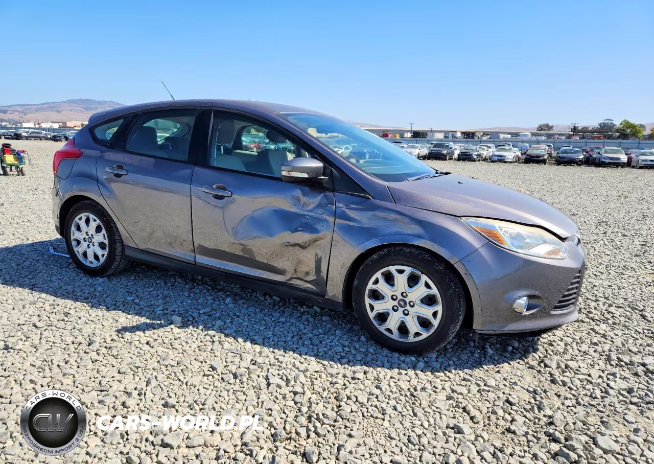 2012 Ford Focus Se VIN:1FAHP3K23CL155505 - 4
