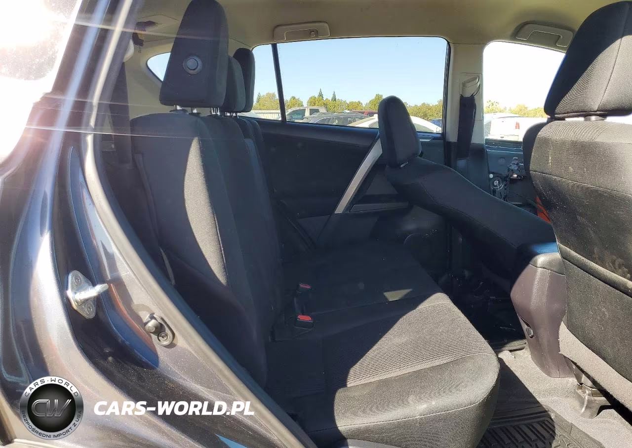2018 Toyota Rav4 Le VIN:2T3BFREV6JW698305 - 11