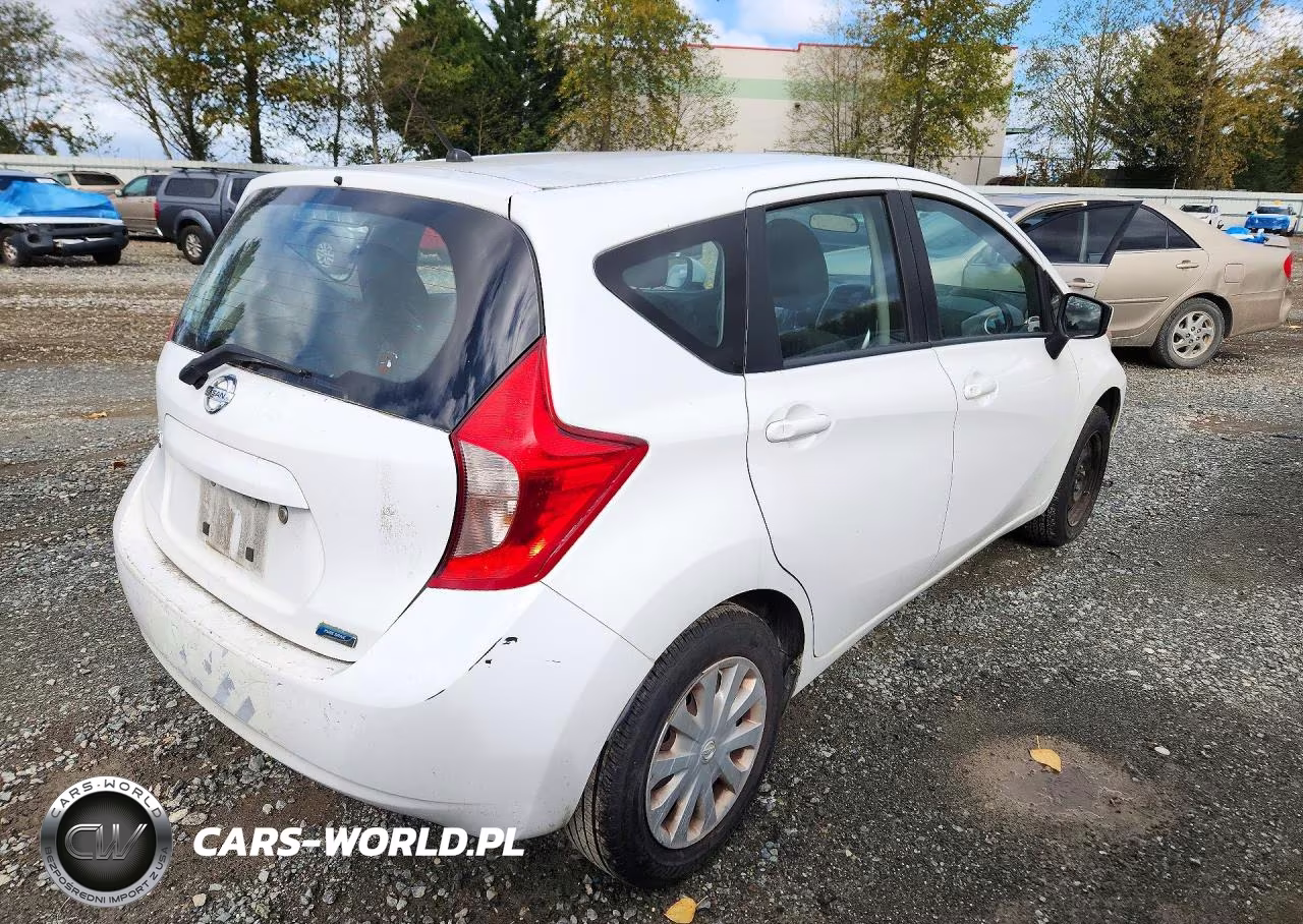 2015 Nissan Versa Note S Plus VIN:3N1CE2CP3FL416027 - 3