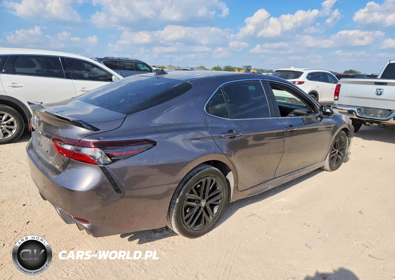 2022 Toyota Camry Se VIN:4T1G11AK0NU703076 - 3