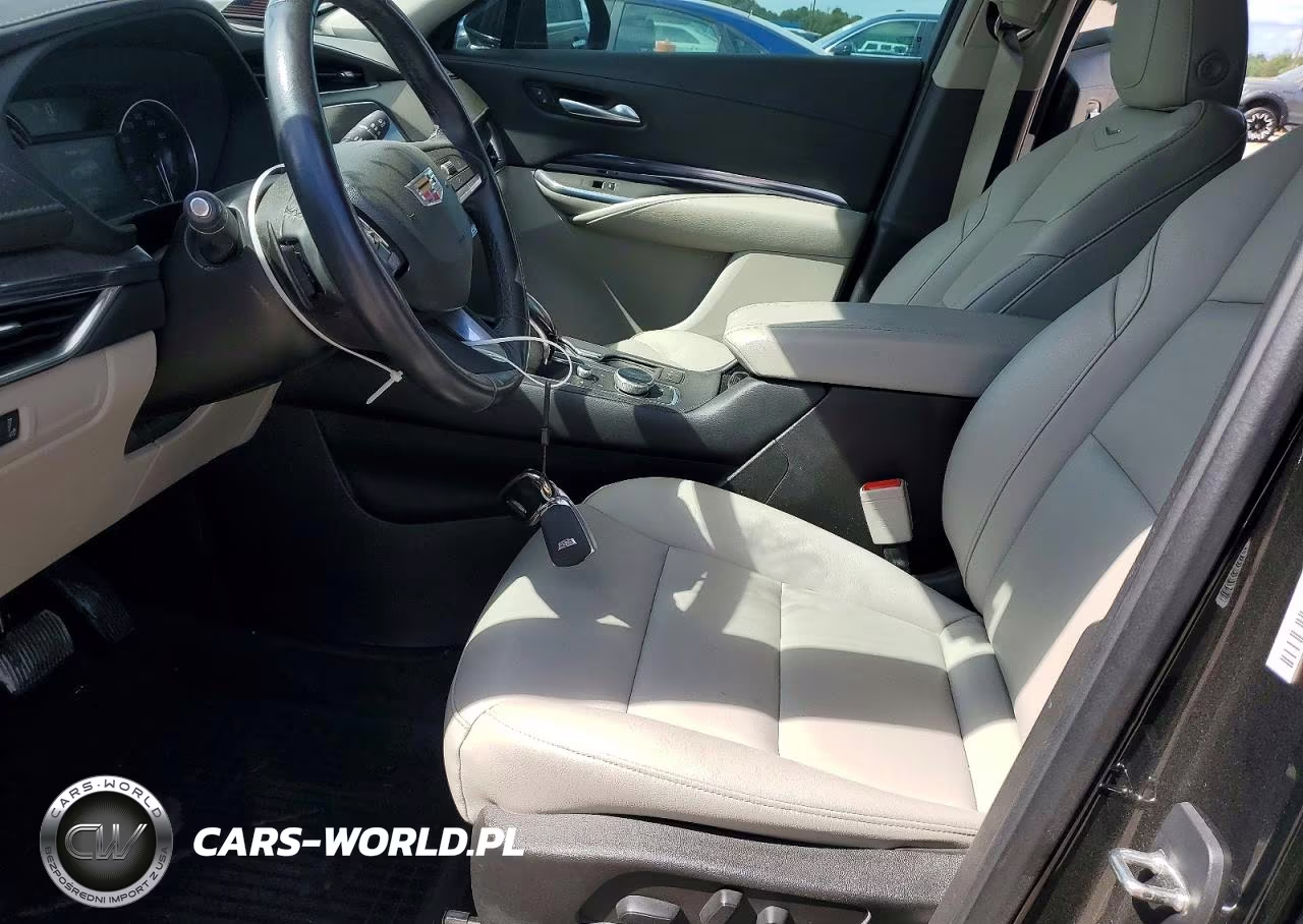 2023 Cadillac Xt4 Luxury VIN:1GYAZAR40PF200724 - 7