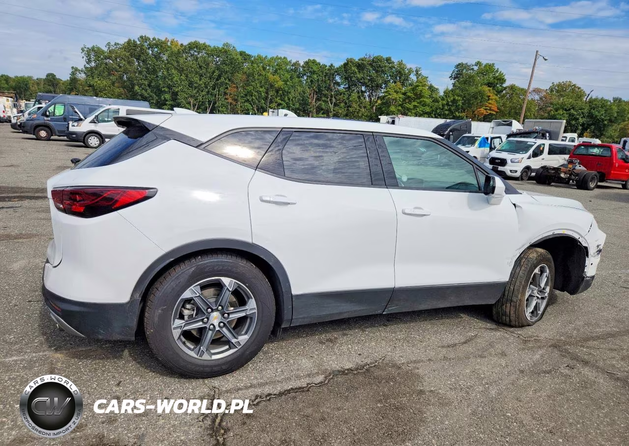 2025 Chevrolet Blazer 2Lt VIN:3GNKBCR43SS193239 - 3