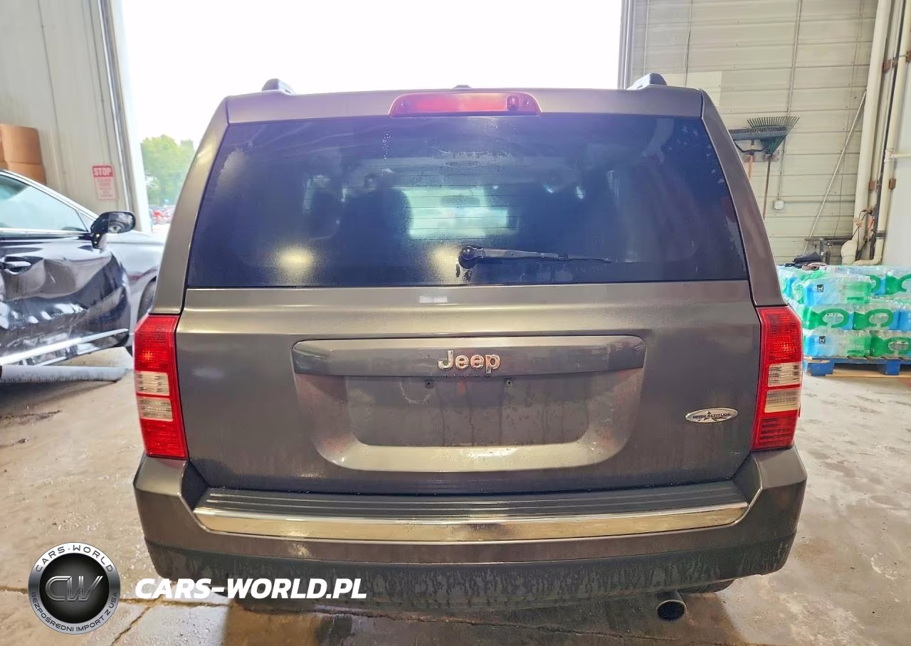 2017 Jeep Patriot Latitude VIN:1C4NJPFA2HD202502 - 6
