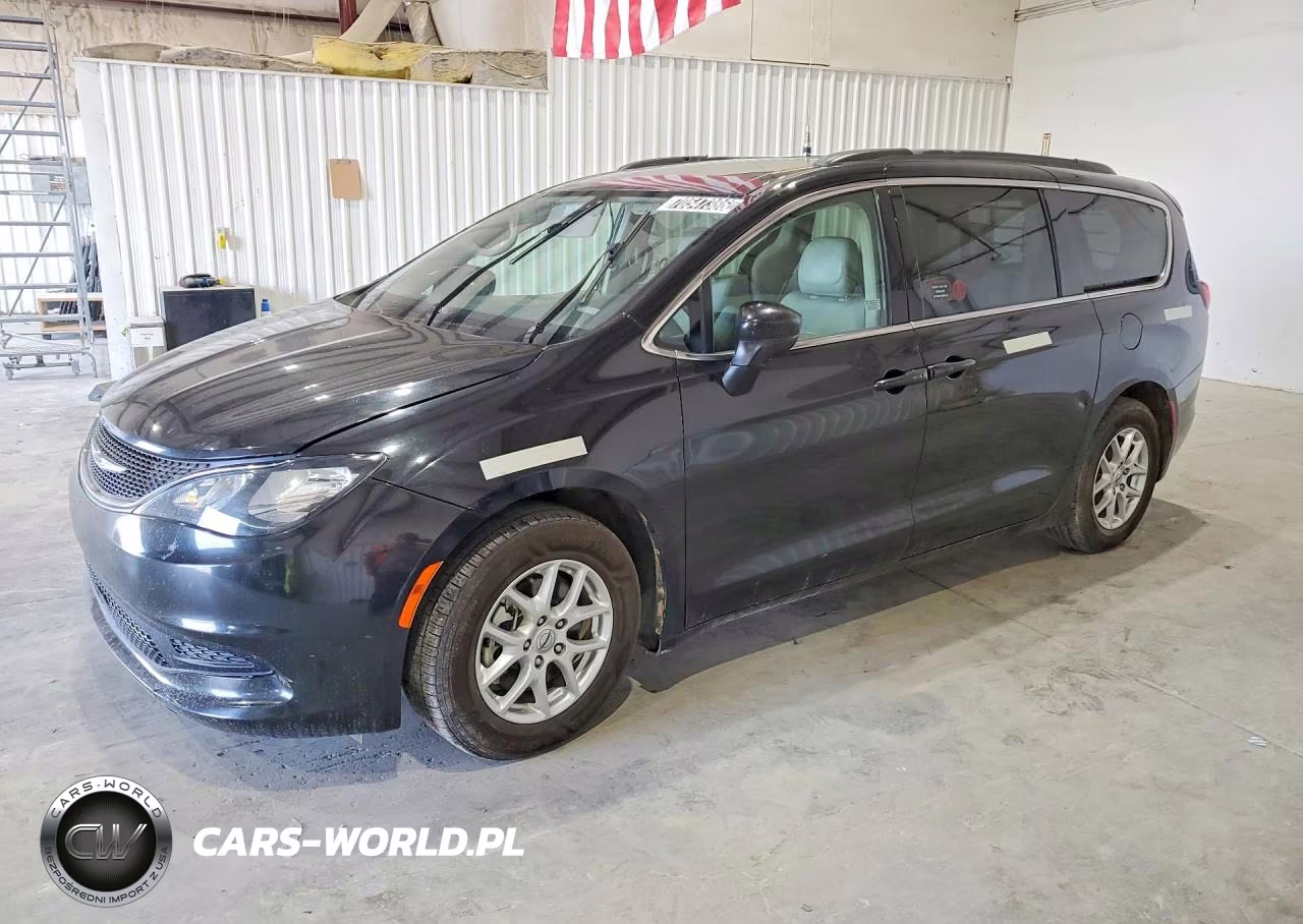 2021 Chrysler Voyager Lxi