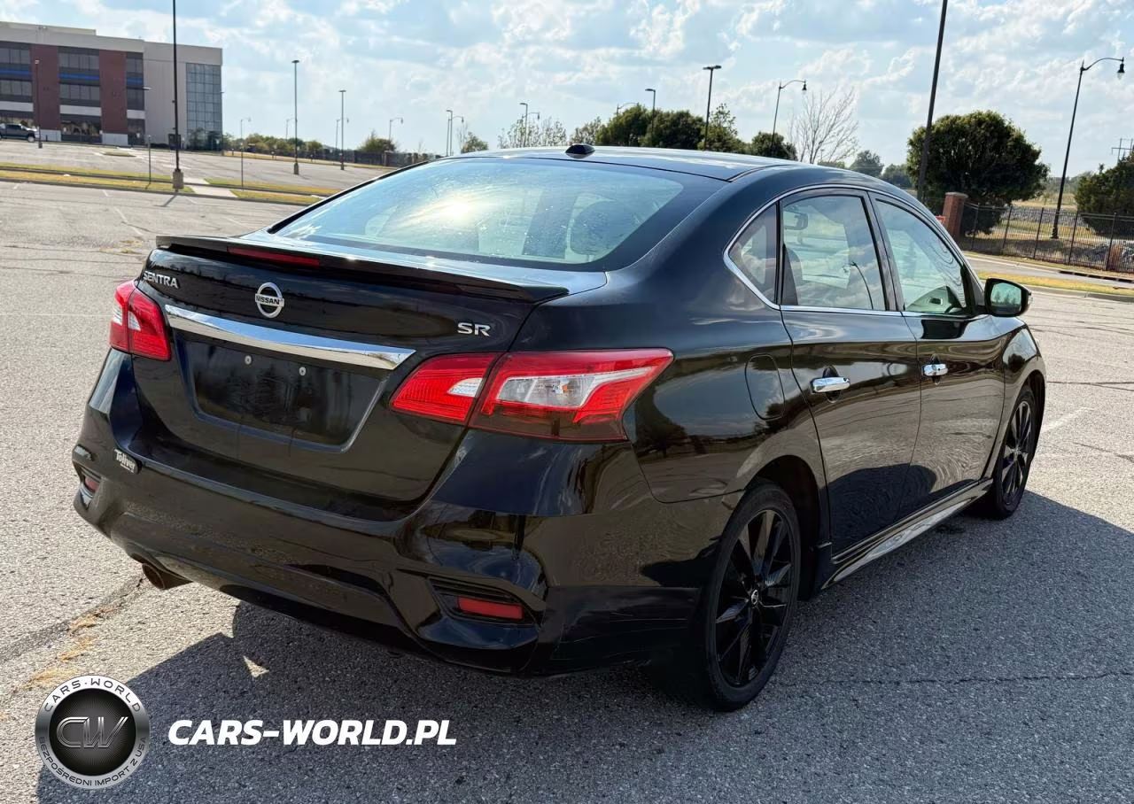 2017 Nissan Sentra Sr VIN:3N1AB7AP3HY298258 - 4