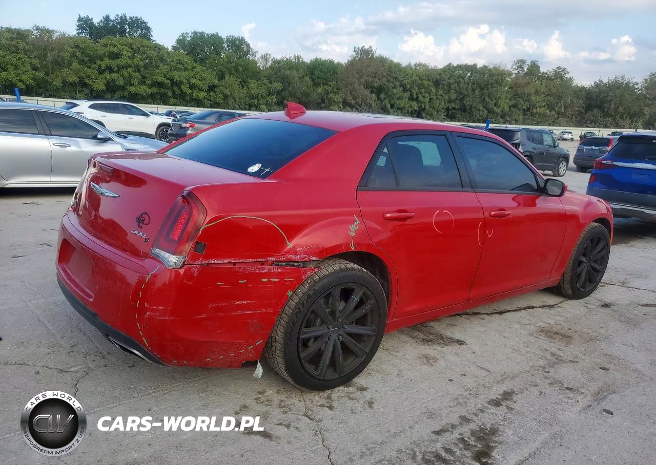 2017 Chrysler 300 S VIN:2C3CCAGG9HH637591 - 3
