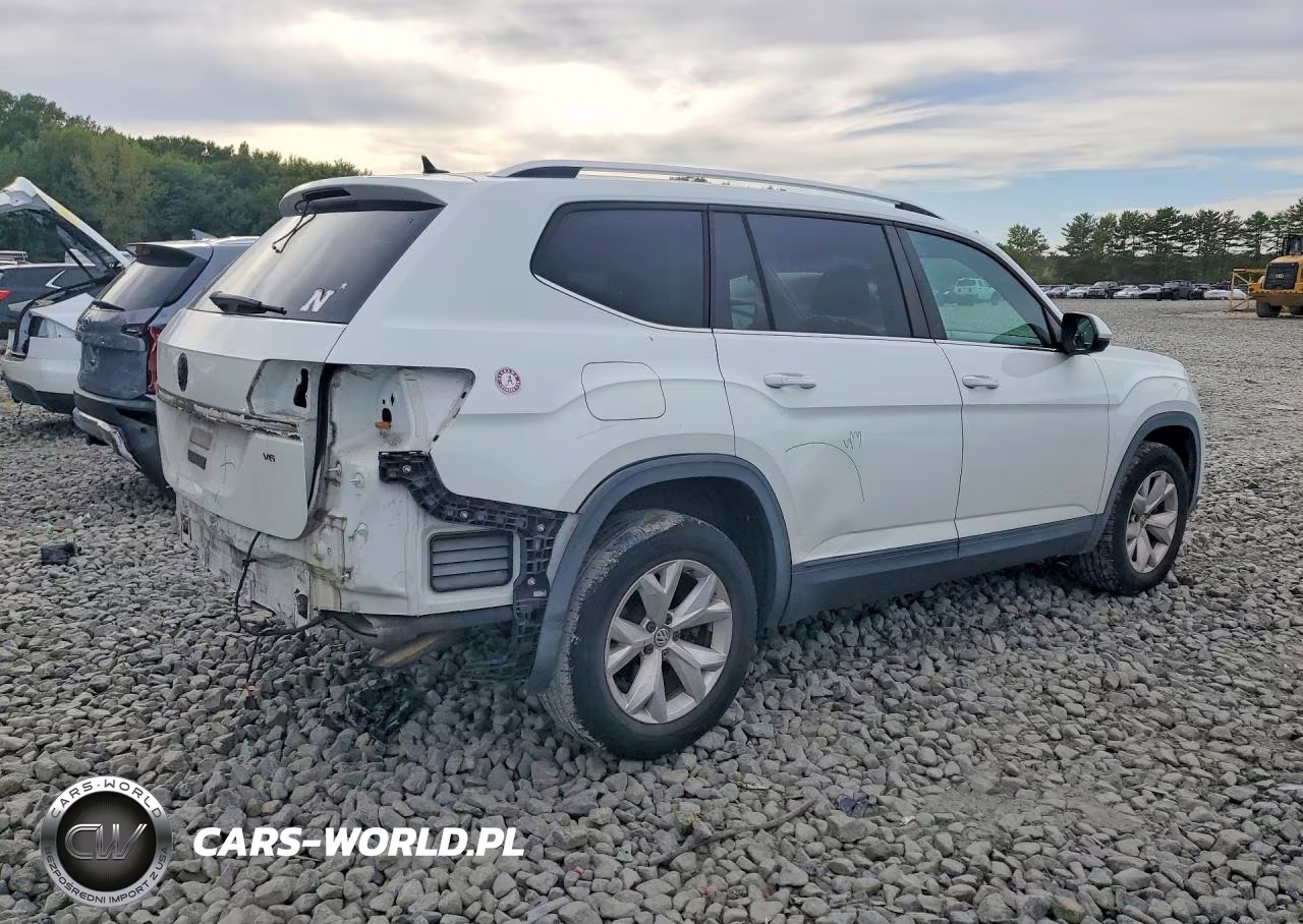 2018 Volkswagen Atlas Se VIN:1V2CR2CA6JC570134 - 3