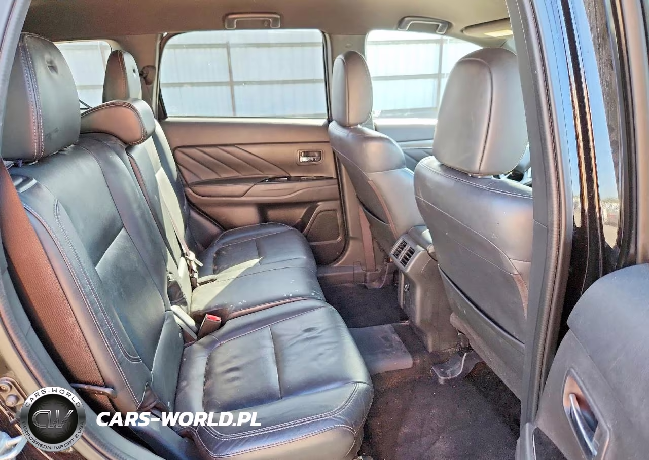 2019 Mitsubishi Outlander Sel VIN:JA4J24A59KZ038528 - 11