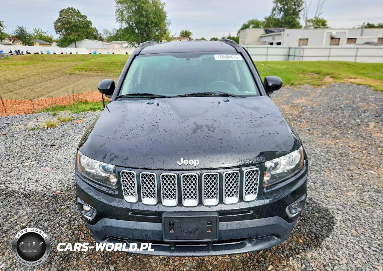 2015 Jeep Compass Latitude VIN:1C4NJDEB0FD370869 - 5