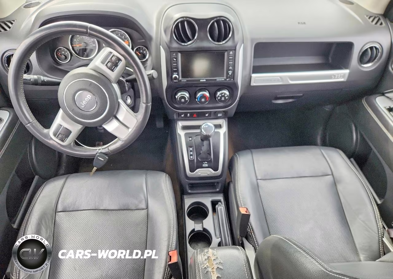 2015 Jeep Compass Latitude VIN:1C4NJDEB0FD370869 - 8