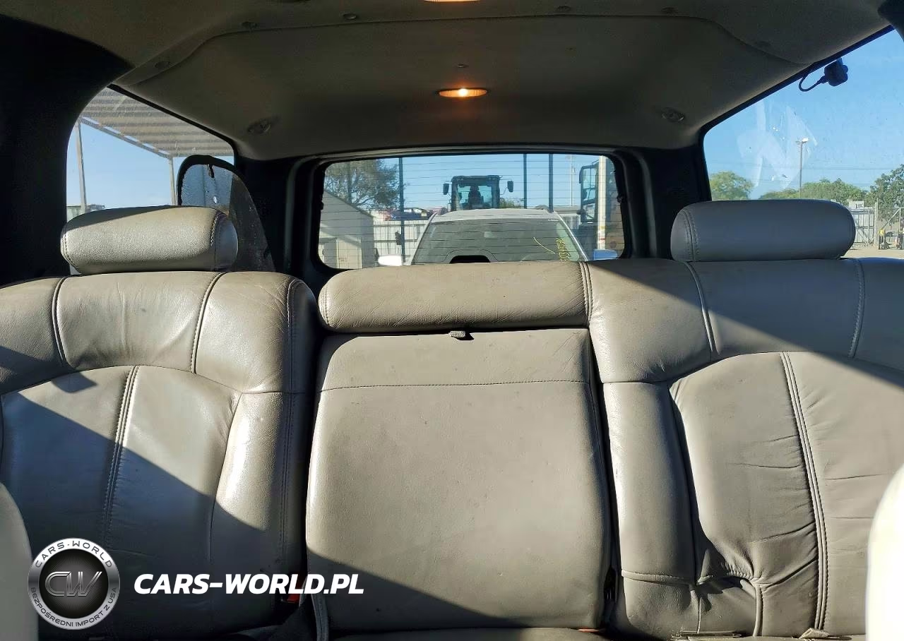 2001 Chevrolet Suburban K1500 VIN:3GNFK16T31G177710 - 10