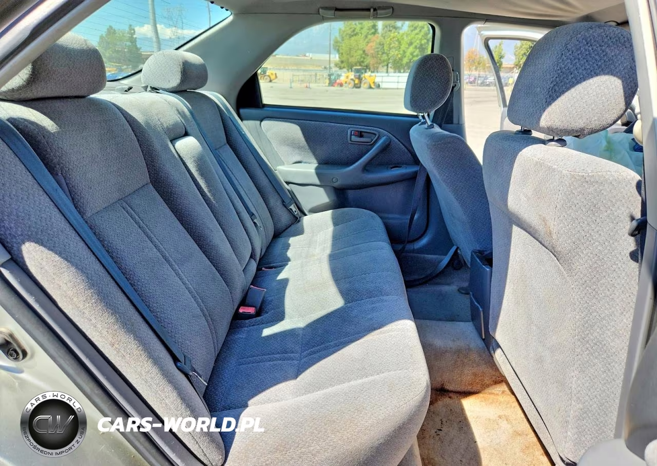 2000 Toyota Camry Le VIN:JT2BG22K7Y0502961 - 10