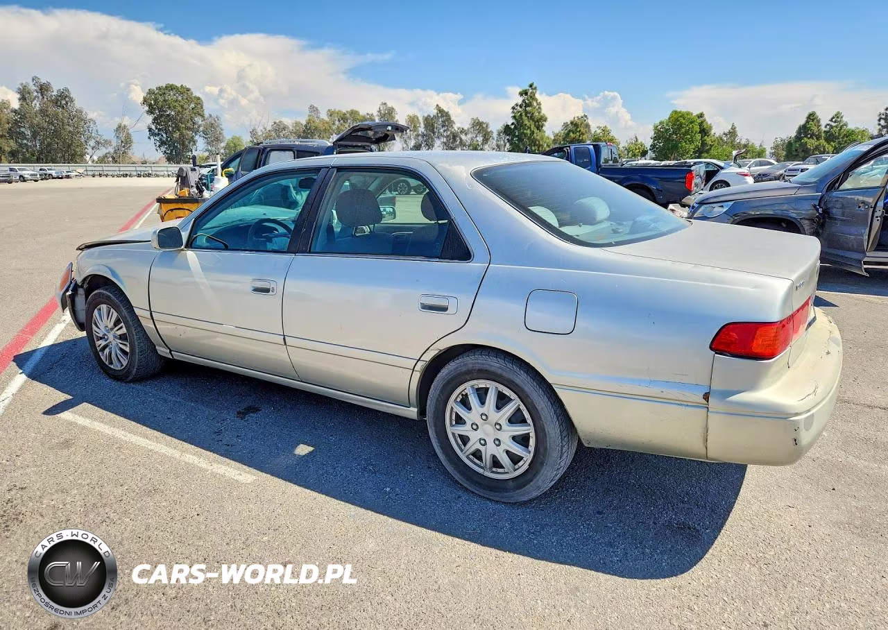 2000 Toyota Camry Le VIN:JT2BG22K7Y0502961 - 2