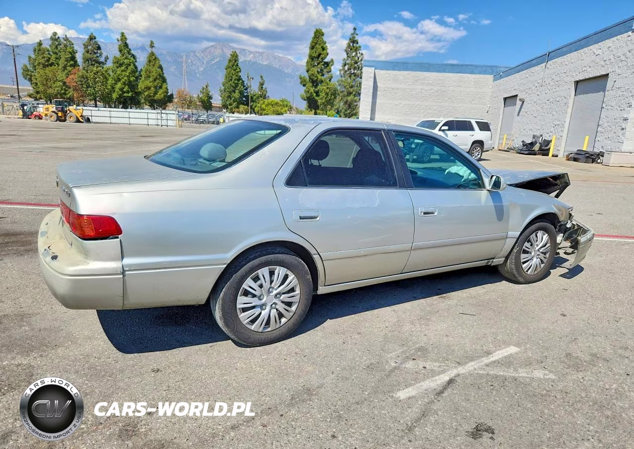 2000 Toyota Camry Le VIN:JT2BG22K7Y0502961 - 3