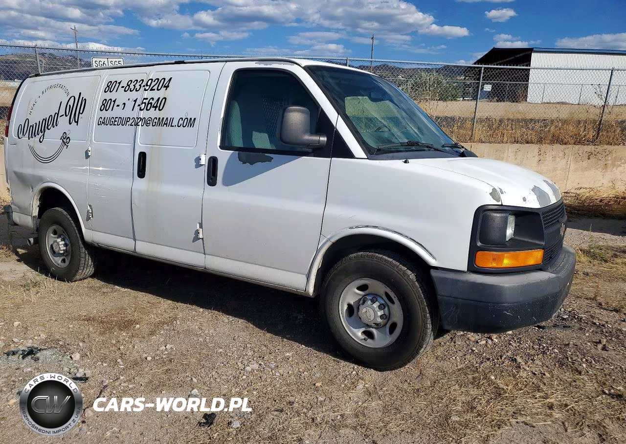 2011 Chevrolet Express G2500 VIN:1GCWGFCA8B1132157 - 4
