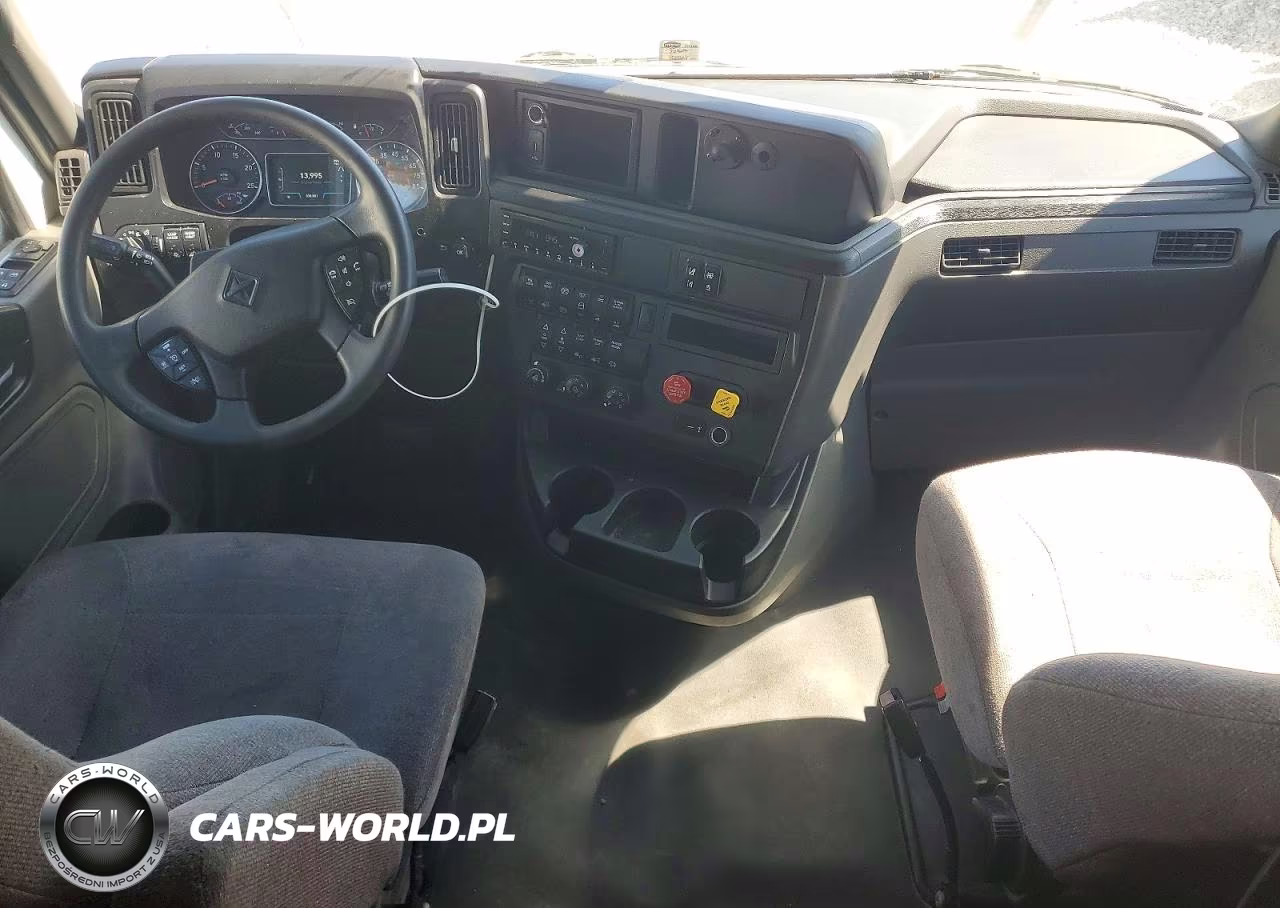 2022 International Lt625 - Semi Truck VIN:3HSDZAPR7NN589295 - 8