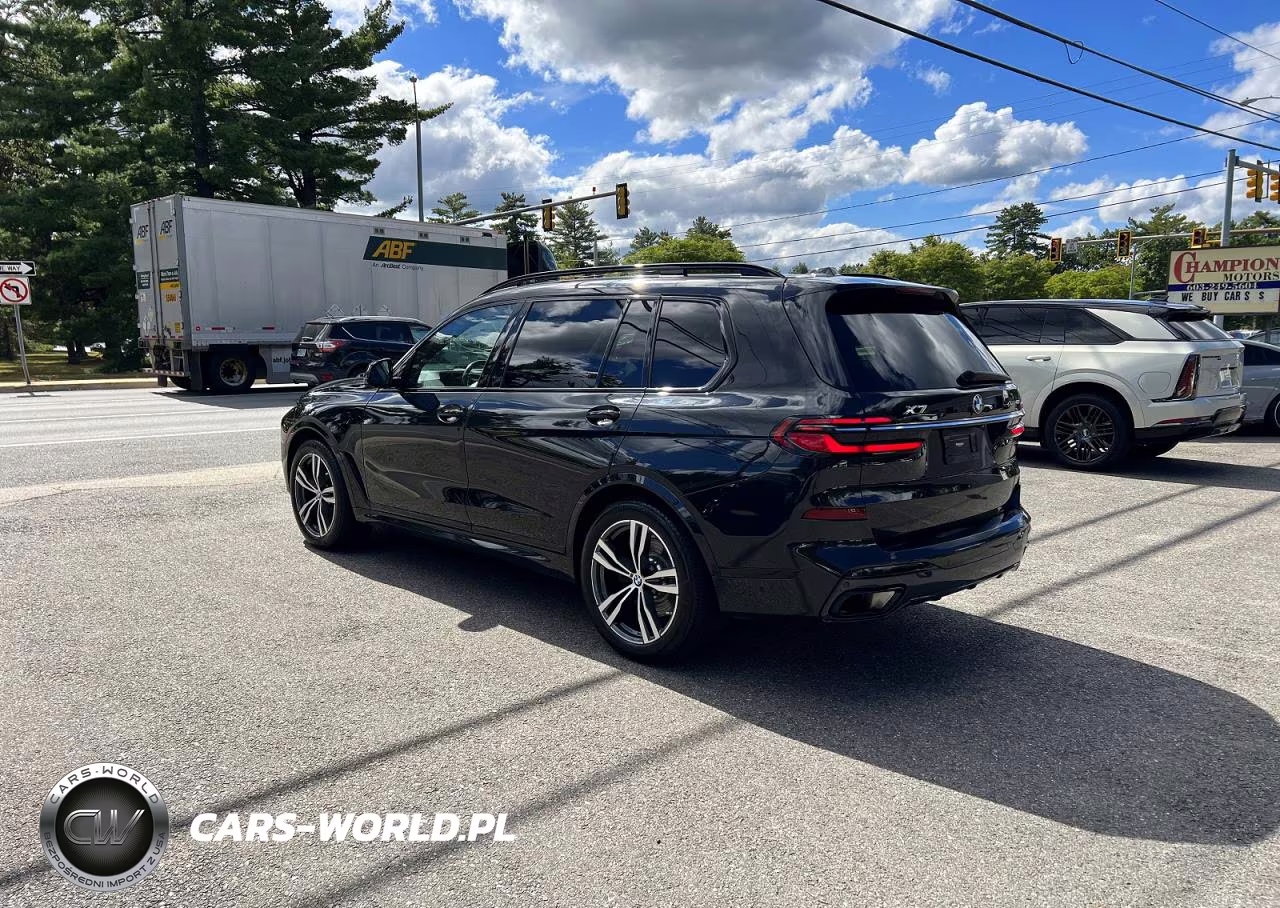 2023 BMW X7 xDrive40I VIN:5UX23EM0XP9R61216 - 3