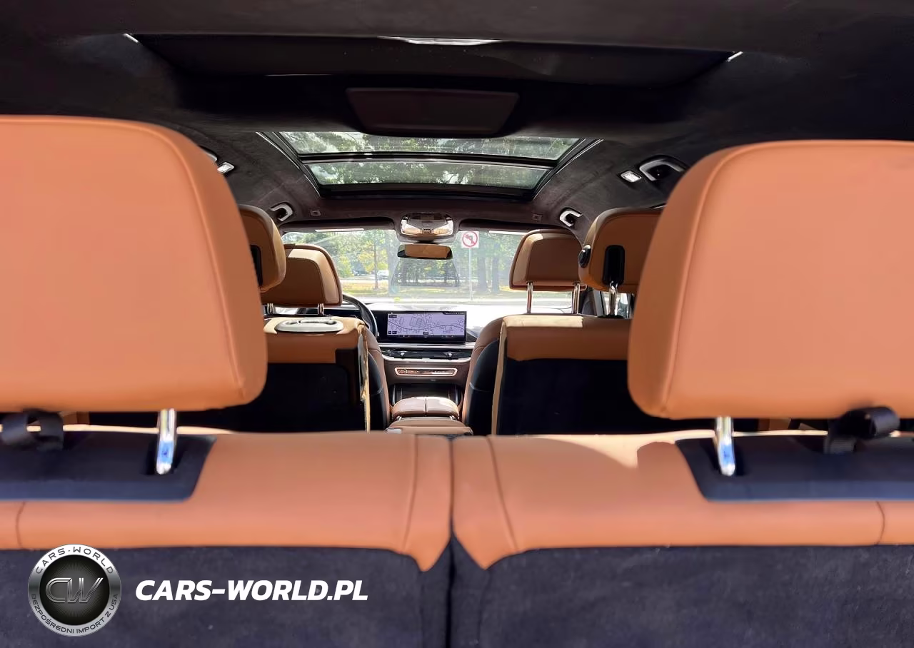 2023 BMW X7 xDrive40I VIN:5UX23EM0XP9R61216 - 9