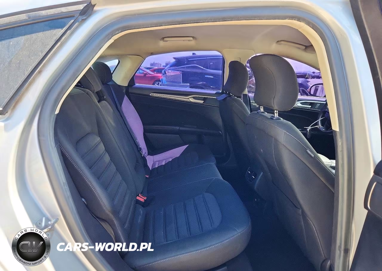 2019 Ford Fusion Se VIN:3FA6P0HD6KR203609 - 10
