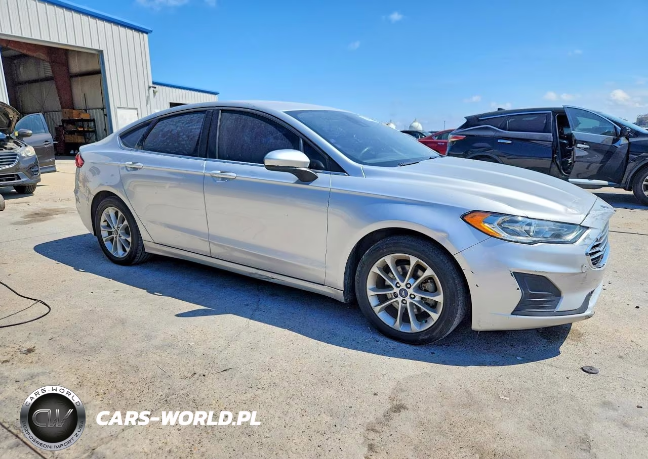 2019 Ford Fusion Se VIN:3FA6P0HD6KR203609 - 4