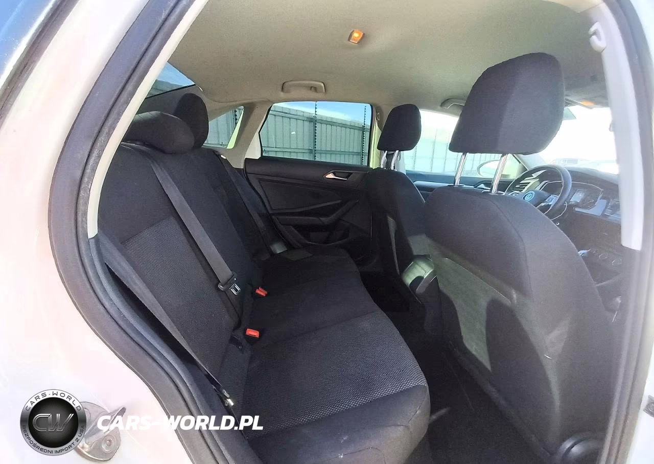 2019 Volkswagen Jetta S VIN:3VWC57BU3KM275429 - 10