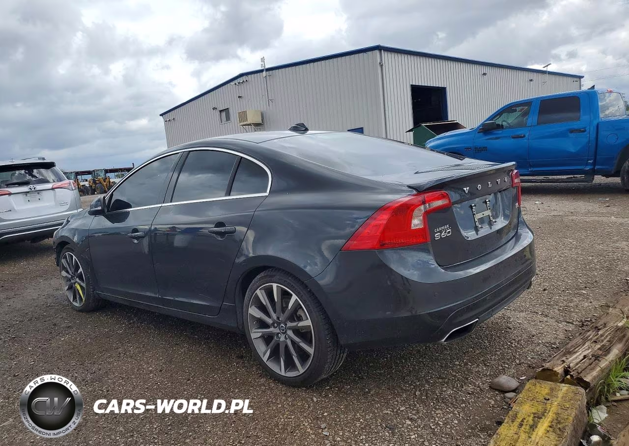 2015 Volvo S60 Platinum VIN:YV126MFM4F1340435 - 2