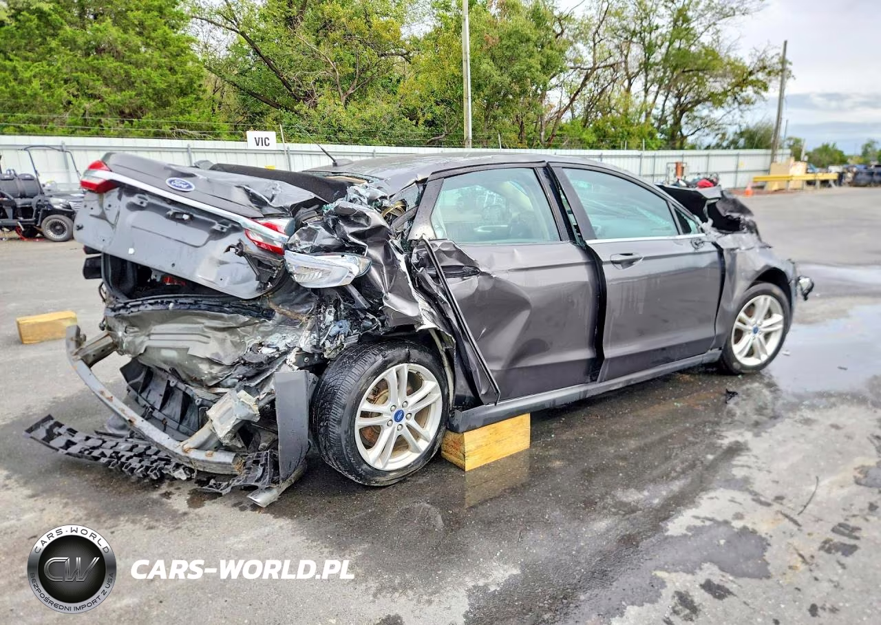 2018 Ford Fusion Se Hybrid VIN:3FA6P0LU0JR131814 - 3