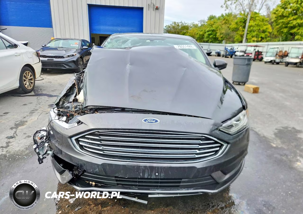 2018 Ford Fusion Se Hybrid VIN:3FA6P0LU0JR131814 - 5