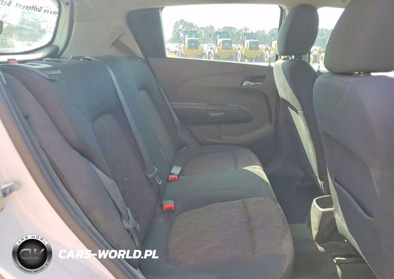 2019 Chevrolet Sonic Lt VIN:1G1JD6SB9K4138425 - 11