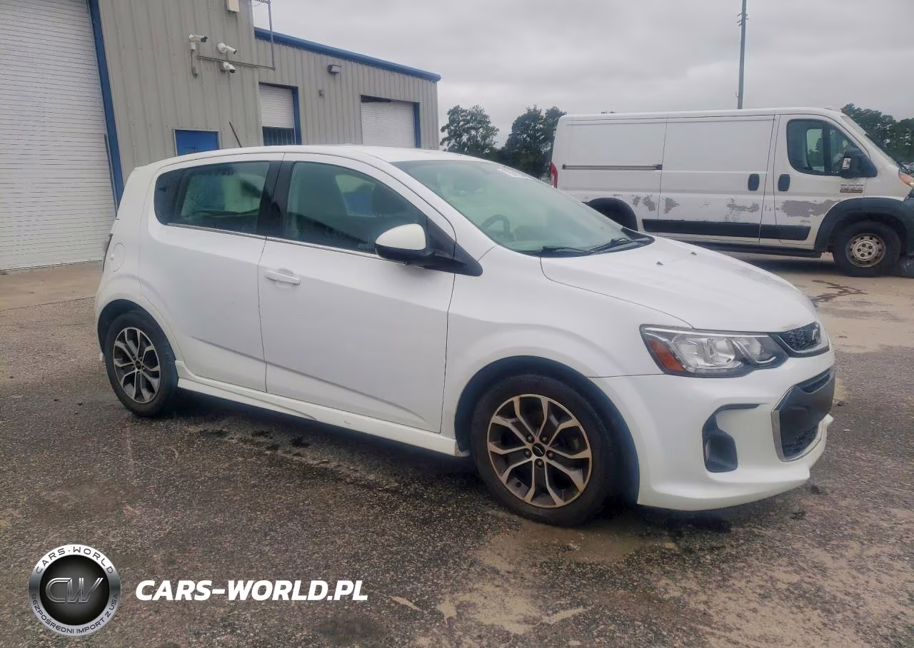 2019 Chevrolet Sonic Lt VIN:1G1JD6SB9K4138425 - 4