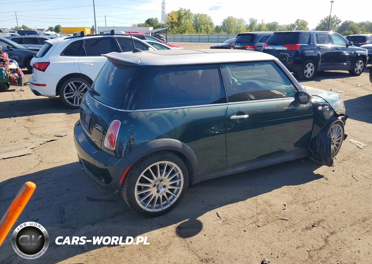 2006 Mini Cooper S VIN:WMWRE33526TL23214 - 3