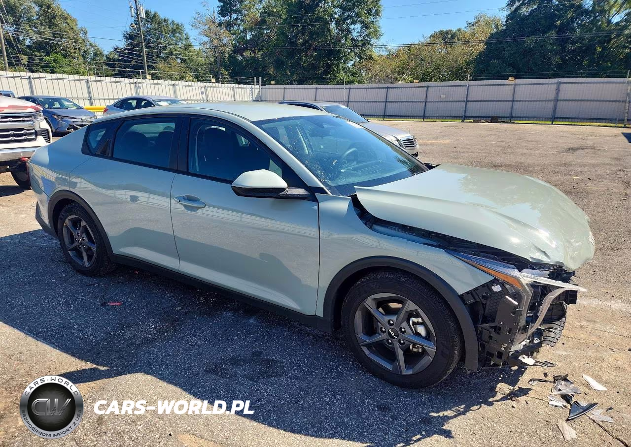 2026 Kia K4 Lxs VIN:3KPFT4DE1TE254942 - 4