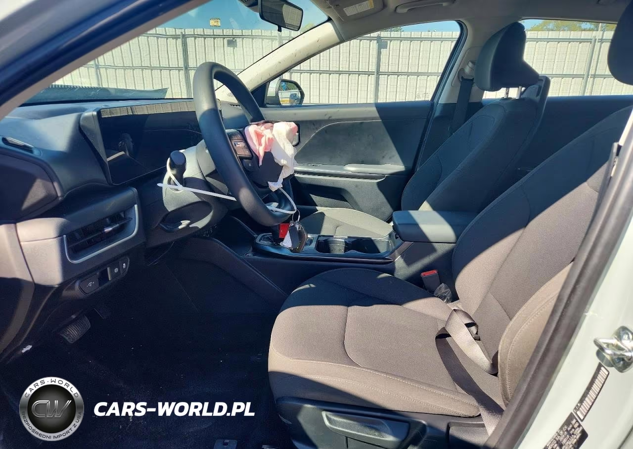 2026 Kia K4 Lxs VIN:3KPFT4DE1TE254942 - 7