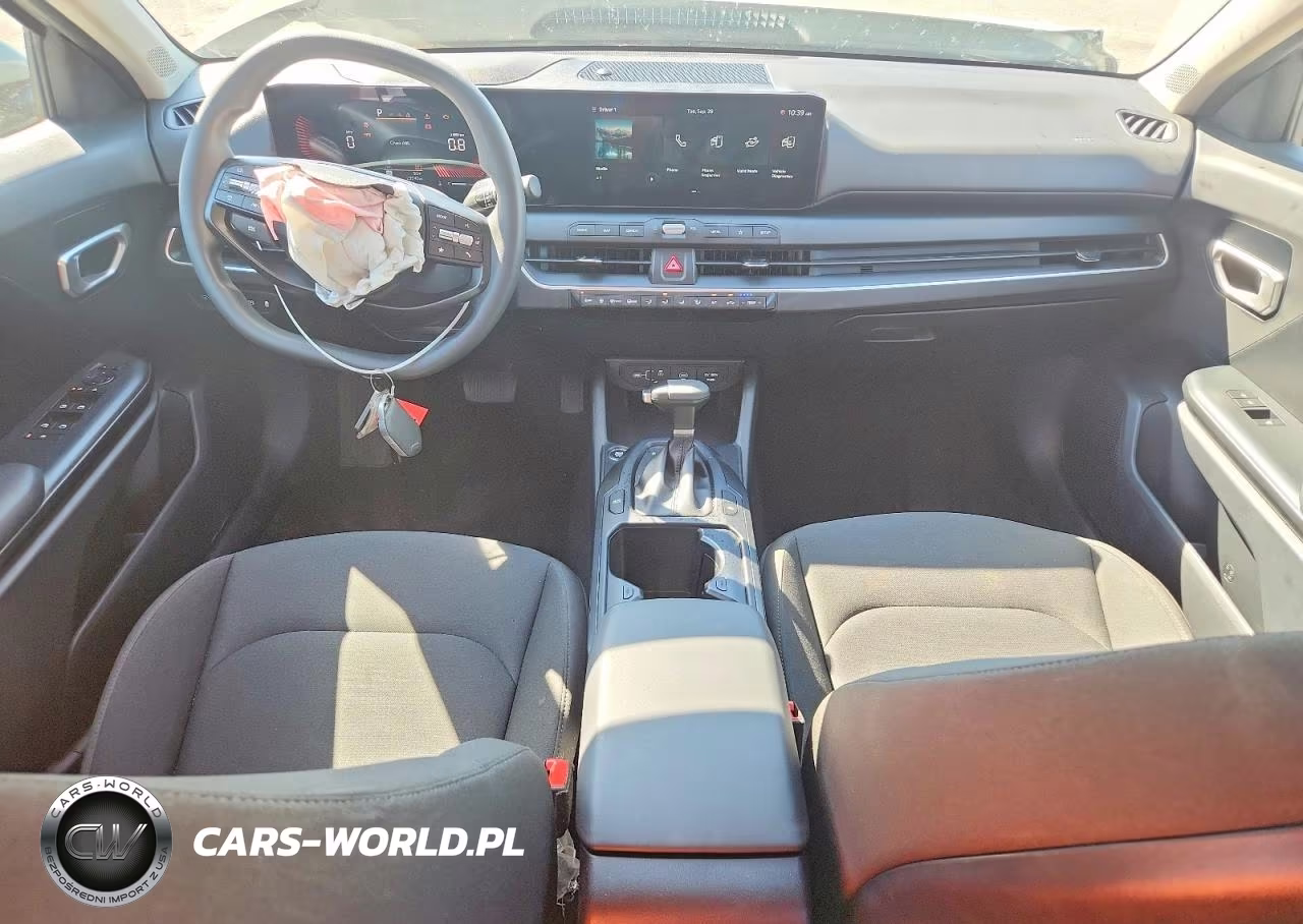2026 Kia K4 Lxs VIN:3KPFT4DE1TE254942 - 8