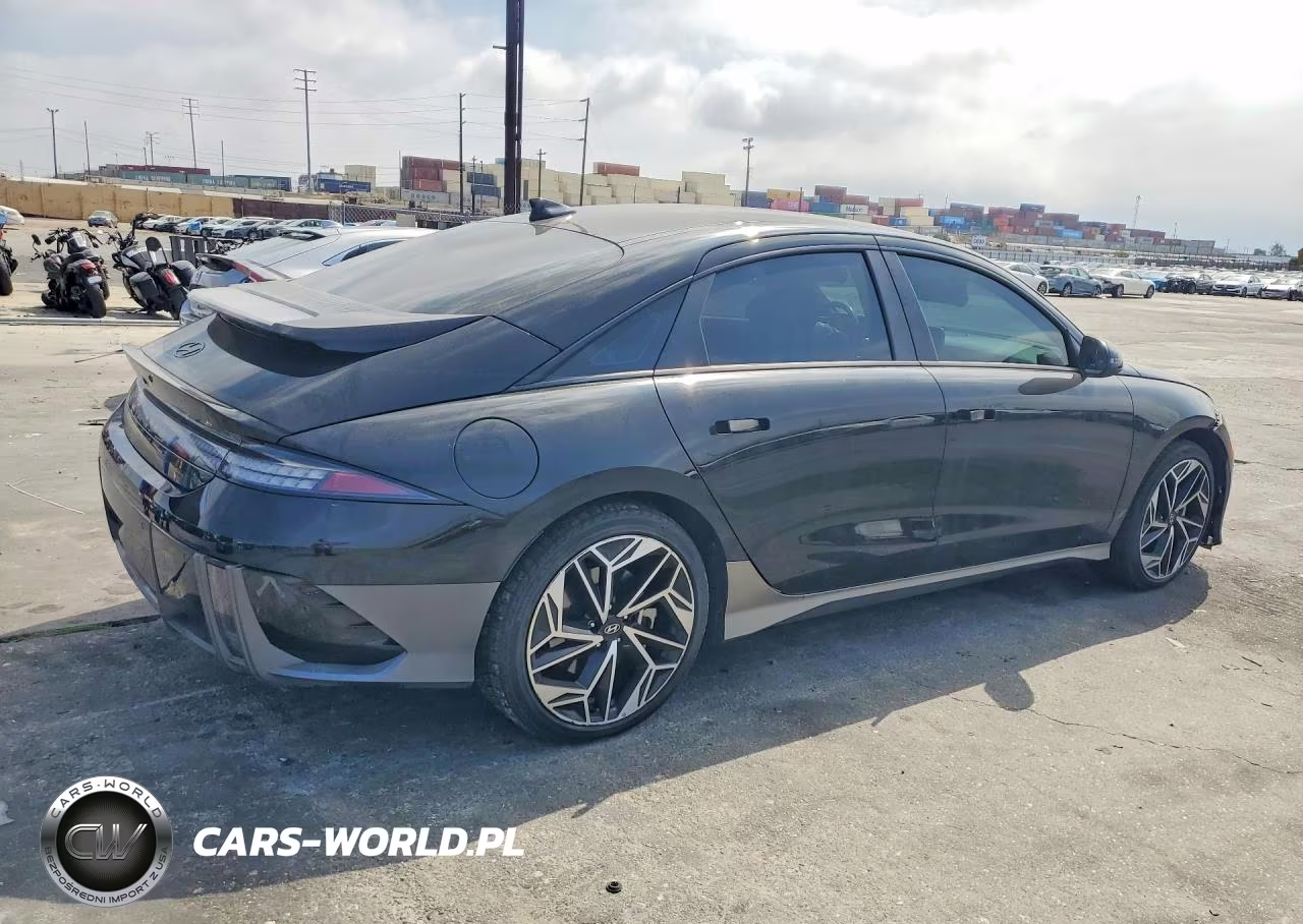 2023 Hyundai Ioniq 6 Sel VIN:KMHM34ACXPA018711 - 3