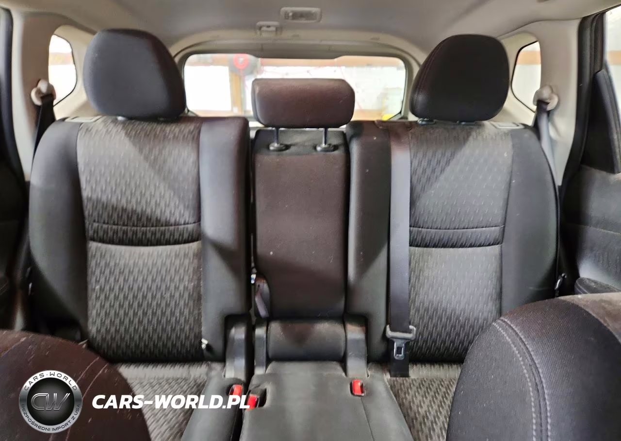 2018 Nissan Rogue S VIN:JN8AT2MT6JW452582 - 10