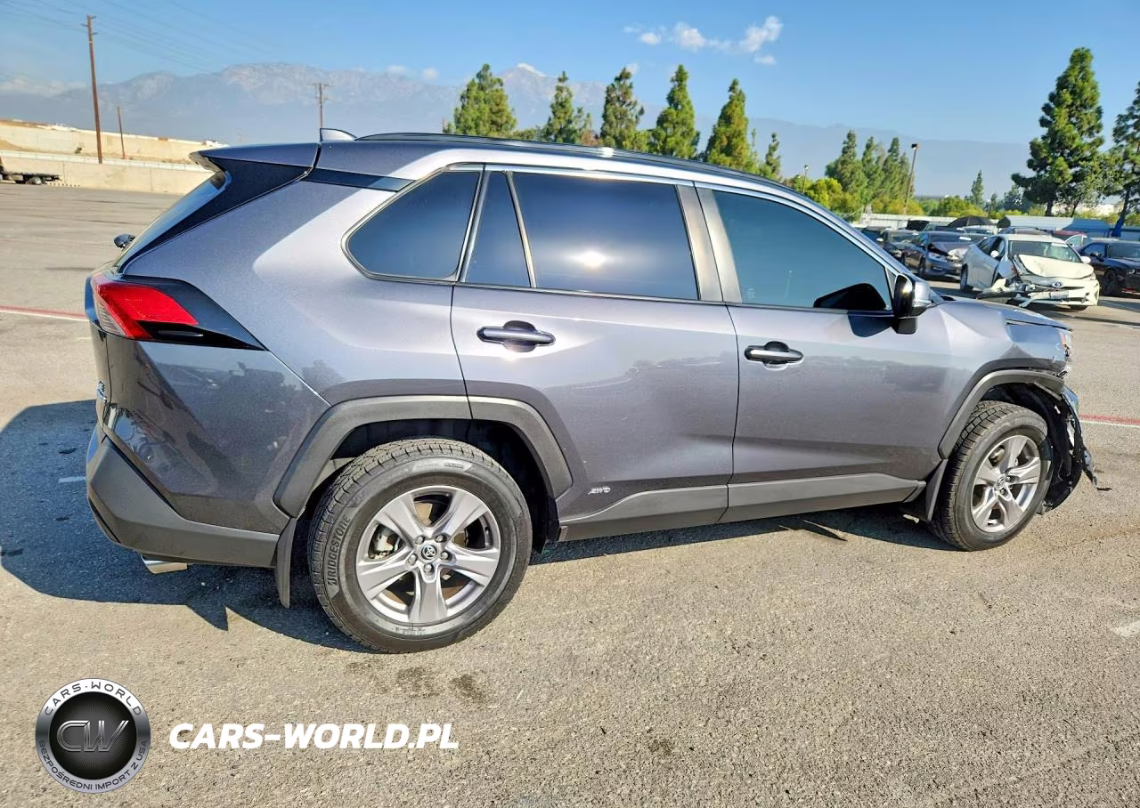 2024 Toyota Rav4 Le VIN:JTMMWRFV2RD232032 - 3