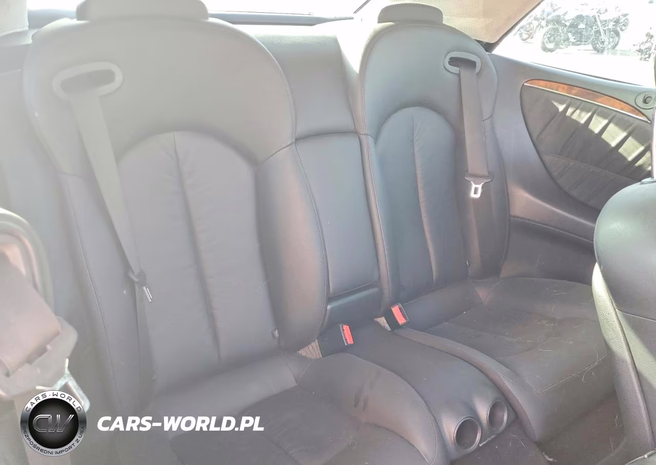 2009 Mercedes-Benz Clk 550 VIN:WDBTK72F19T103438 - 10
