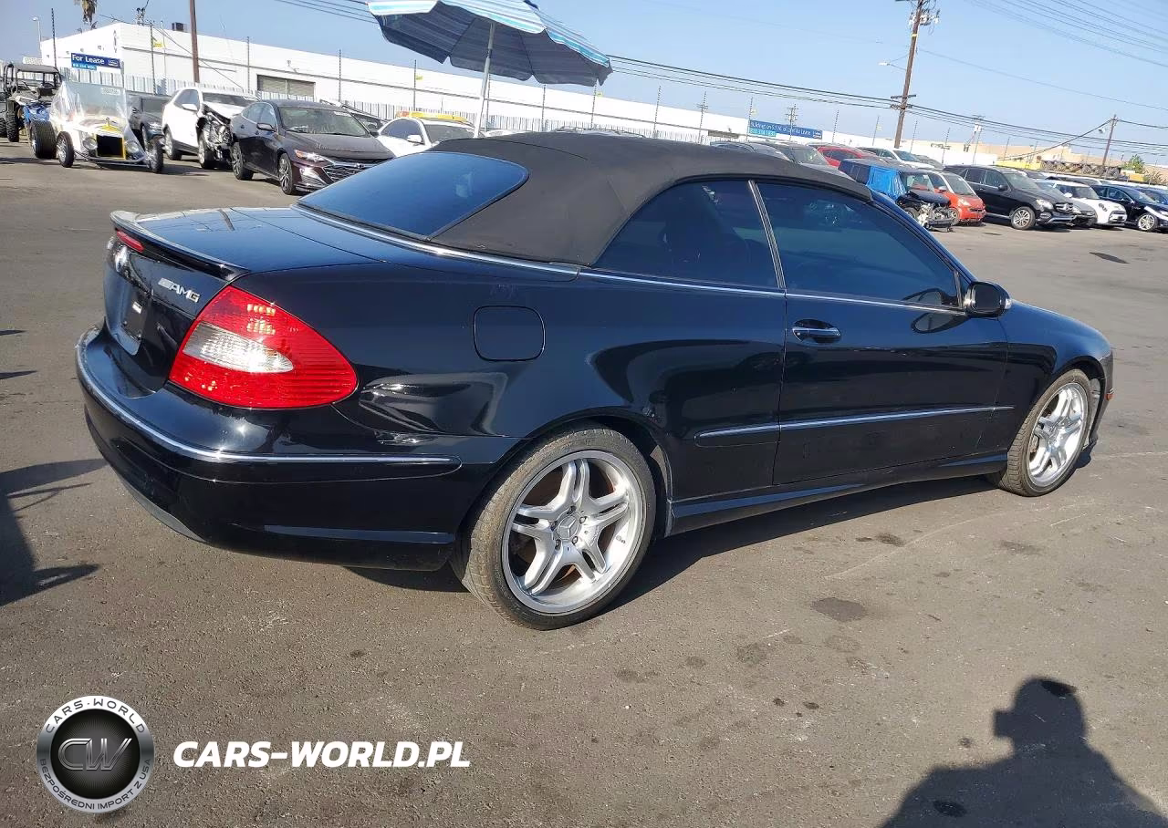2009 Mercedes-Benz Clk 550 VIN:WDBTK72F19T103438 - 3